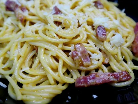 Esparguete à Carbonara