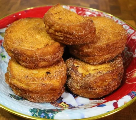 Rabanada recheada com doce de maçã