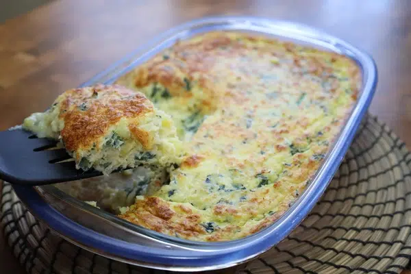 Soufflé de bacalhau simples e delicioso