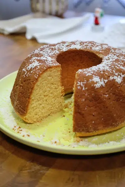 Bolo Cardeal simples fácil e gostoso