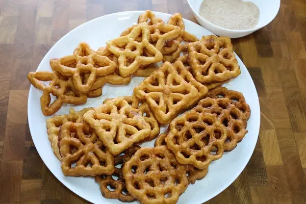 Filhoses de forma receita tradicional Portuguesa