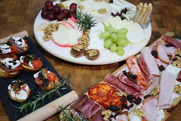 IDEIAS PARA APERITIVOS VARIEDADES DE ENTRADAS OU CANAPÉS PARA FESTAS