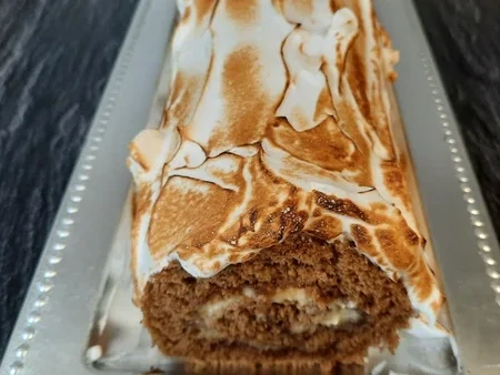 Torta de cacau merengada