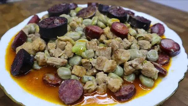 favas guisadas